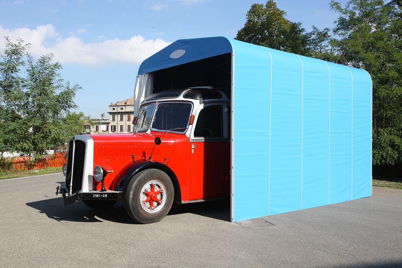 Caravan Box, movable garage for caravans - Intenda